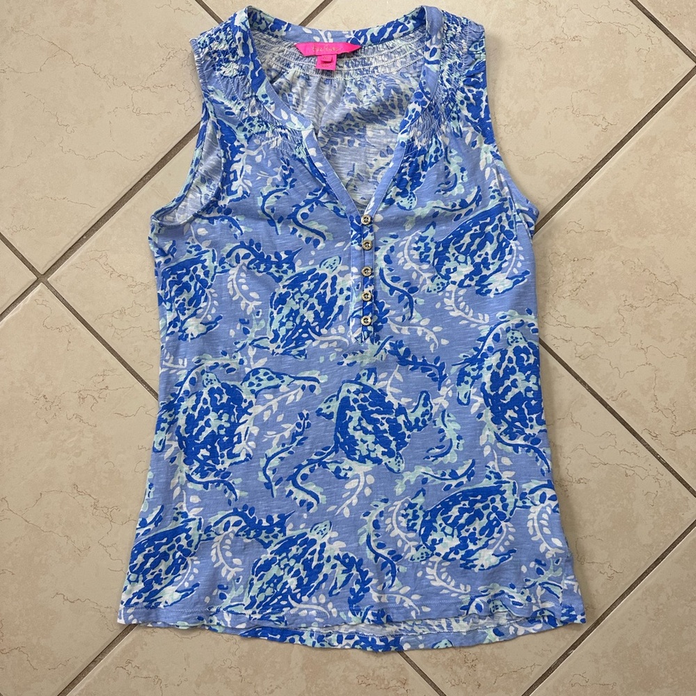 Lilly Pulitzer Blue and White Patterned Tank Top